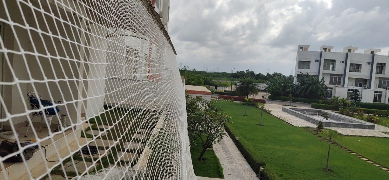 Elevate Your Home Security and Aesthetic – Pigeon Net Installation in Wardhaman Nagar, Akola